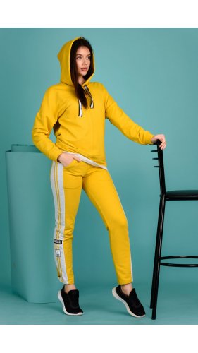 Костюм женский